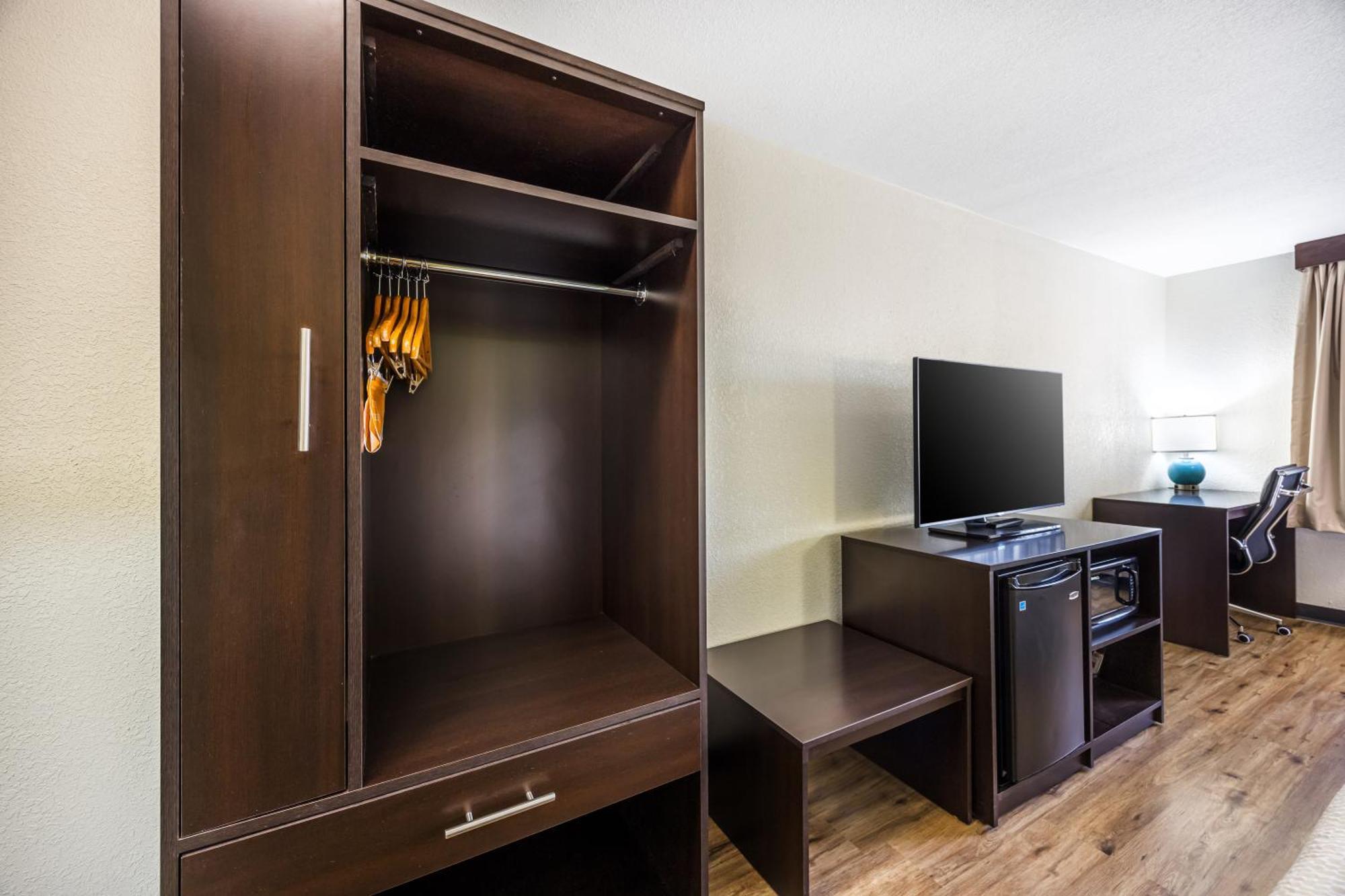 Sleep Inn & Suites Salina I-135 Kültér fotó