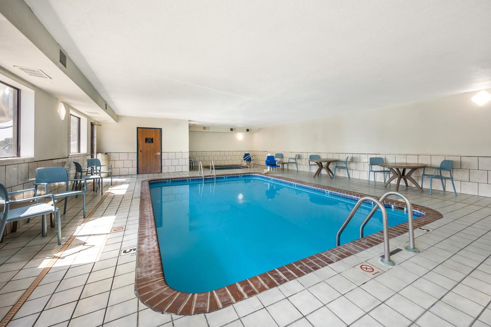 Sleep Inn & Suites Salina I-135 Kültér fotó