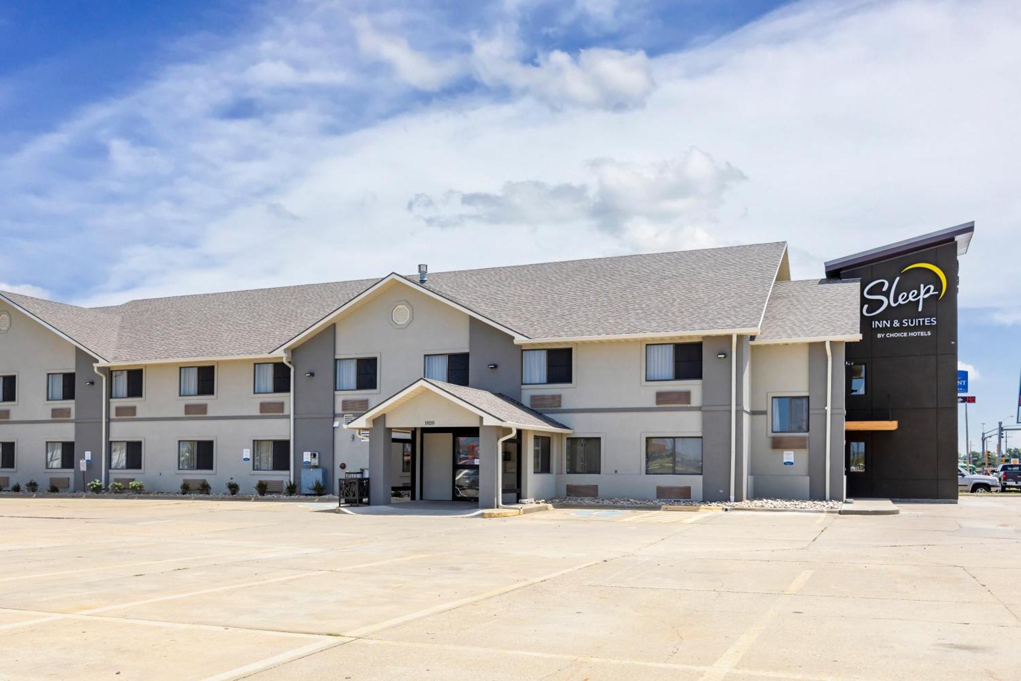 Sleep Inn & Suites Salina I-135 Kültér fotó